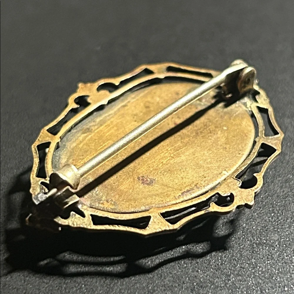 Art Nouveau Glass Enamel Organic Motif Brooch - Picture 6 of 7
